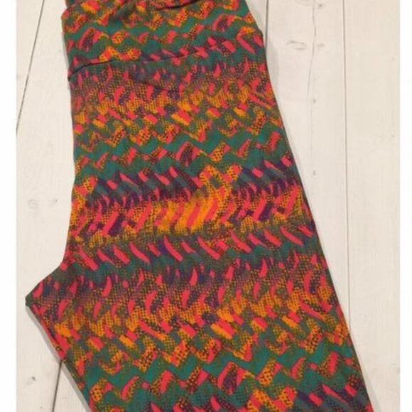 LuLaRoe Leggings - women's tall & curvy - Picture 1 of 1